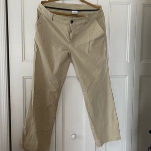 Columbia Sportswear Company size 14 tan pants
